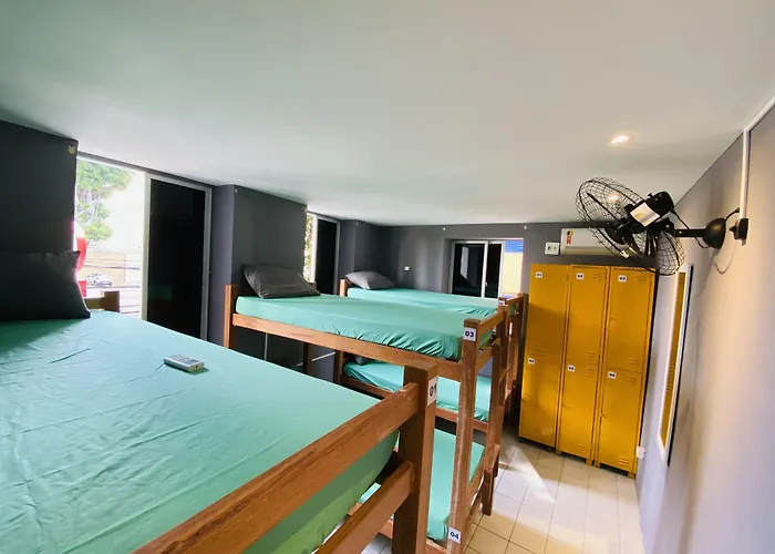 Reef Hostel & Pousada Recife